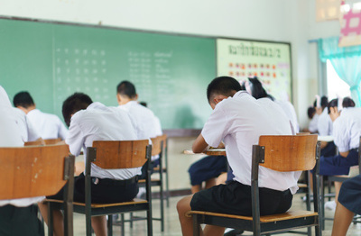 黑龙江诞生世界第一冰人:冰水混合物中泡90分钟 黑龙江诞生世界第一冰人:冰水混合物中泡90分钟